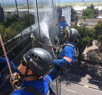 Limpeza de Fachada em Trabalho em Altura Rio das Flores